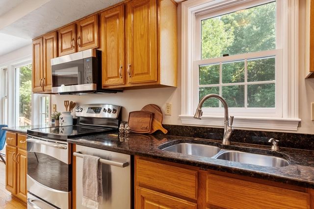 16 Abel Jones Pl, Acton, MA 01720