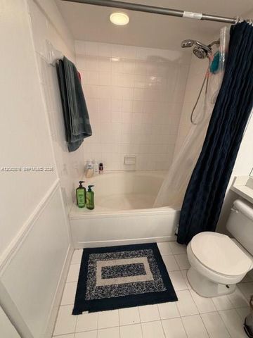 11155 SW 5th Pl 205, Pembroke Pines, FL 33025