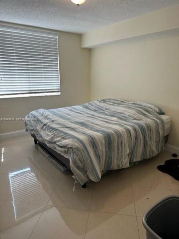 11155 SW 5th Pl 205, Pembroke Pines, FL 33025