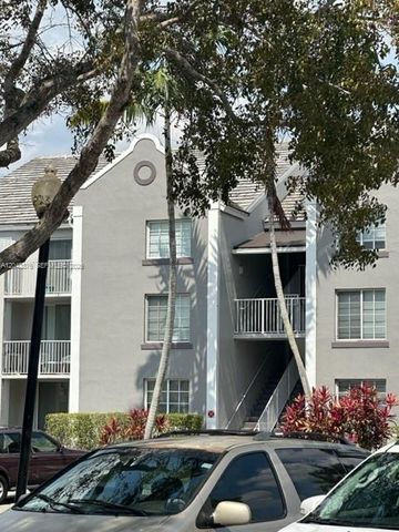11155 SW 5th Pl 205, Pembroke Pines, FL 33025