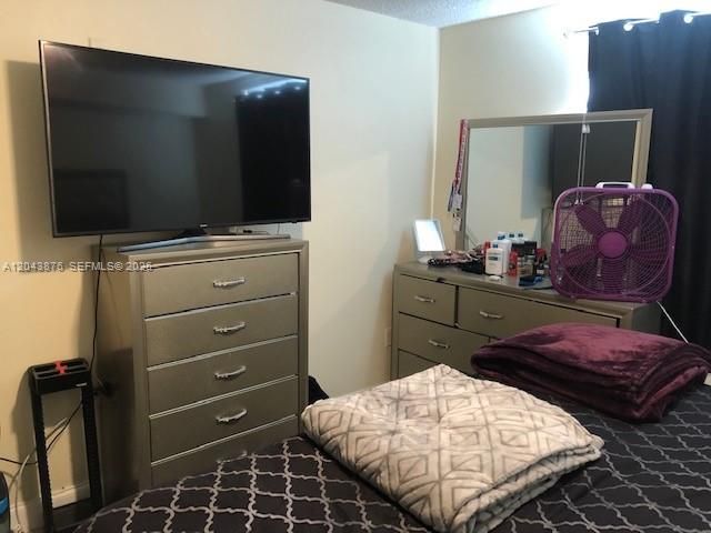 11155 SW 5th Pl 205, Pembroke Pines, FL 33025