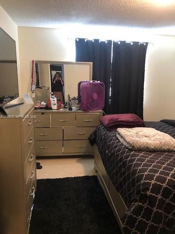 11155 SW 5th Pl 205, Pembroke Pines, FL 33025