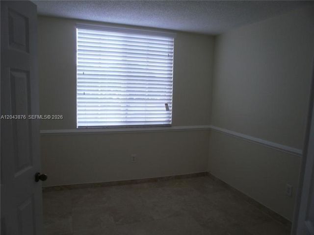 11155 SW 5th Pl 205, Pembroke Pines, FL 33025