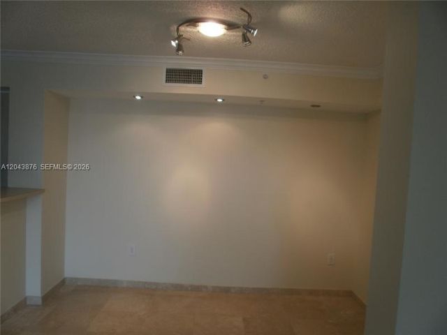 11155 SW 5th Pl 205, Pembroke Pines, FL 33025