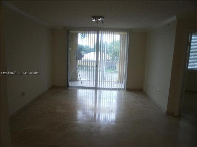 11155 SW 5th Pl 205, Pembroke Pines, FL 33025