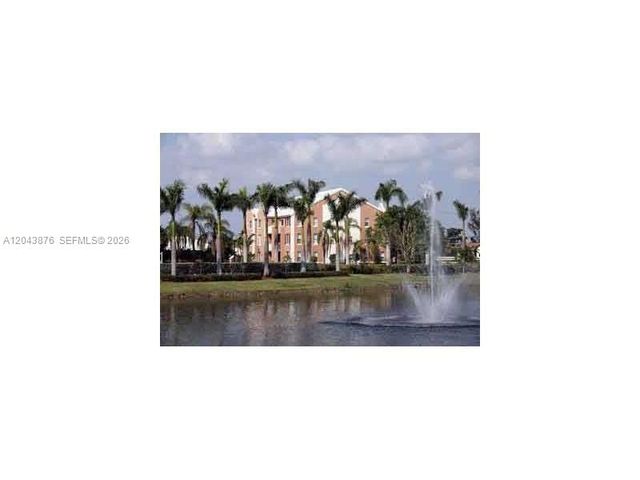 11155 SW 5th Pl 205, Pembroke Pines, FL 33025