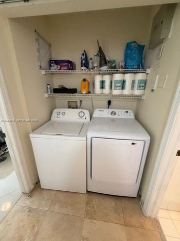 11155 SW 5th Pl 205, Pembroke Pines, FL 33025