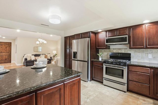 4228 Calavo Dr, La Mesa, CA 91941