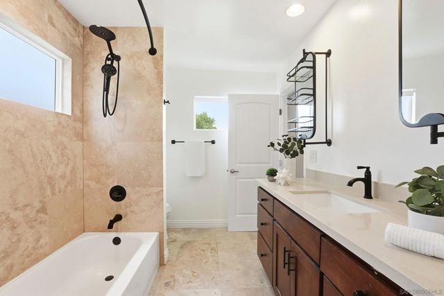 4228 Calavo Dr, La Mesa, CA 91941