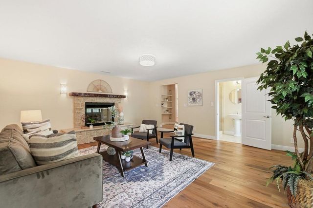 4228 Calavo Dr, La Mesa, CA 91941