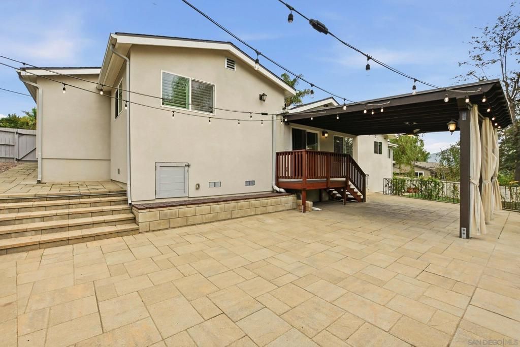 Image 37 of property listing at 4228 Calavo Dr, La Mesa, CA 91941