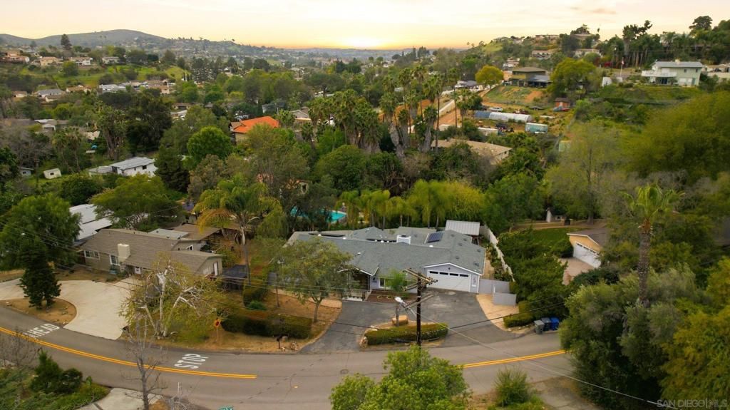 Image 45 of property listing at 4228 Calavo Dr, La Mesa, CA 91941