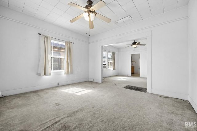 907 Monterey Street, Bakersfield, CA 93305