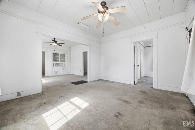 907 Monterey Street, Bakersfield, CA 93305