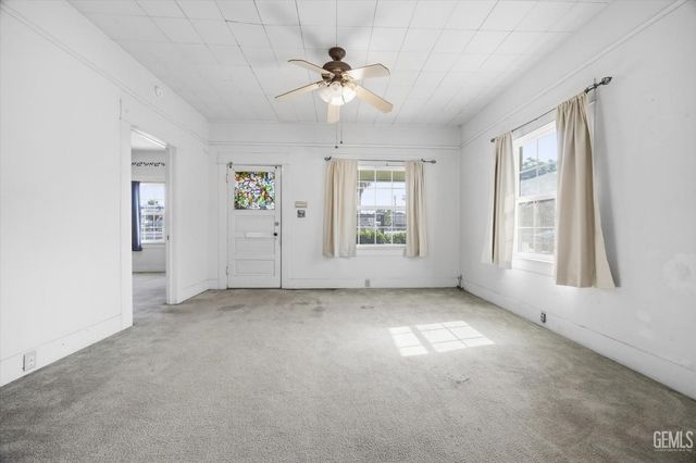 907 Monterey Street, Bakersfield, CA 93305