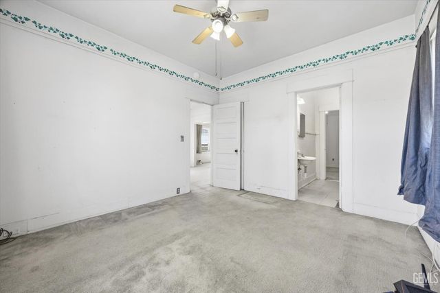 907 Monterey Street, Bakersfield, CA 93305
