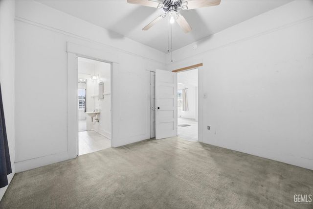 907 Monterey Street, Bakersfield, CA 93305