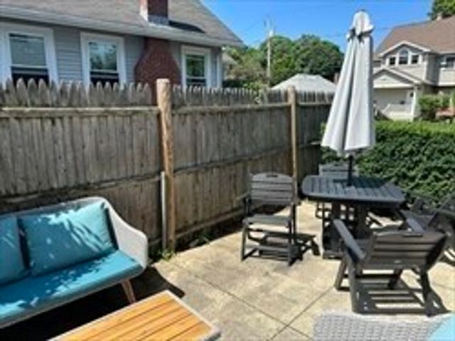 84 Chapel 84, Newton, MA 02458