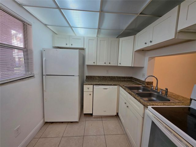 2800 NW 56th Avenue F104, Lauderhill, FL 33313