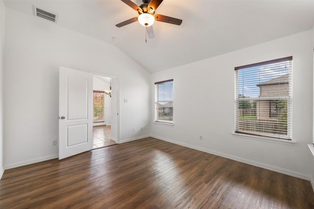 382 Bloomsbury DR, Kyle, TX 78640