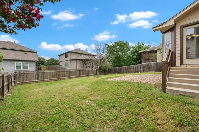 382 Bloomsbury DR, Kyle, TX 78640