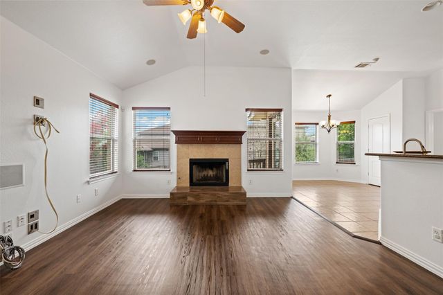 382 Bloomsbury DR, Kyle, TX 78640