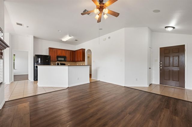 382 Bloomsbury DR, Kyle, TX 78640