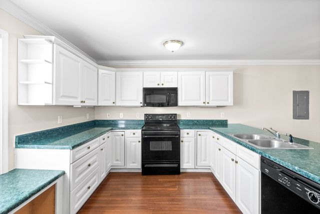 3822 Jockey Dr Apt D, Clarksville, TN 37040
