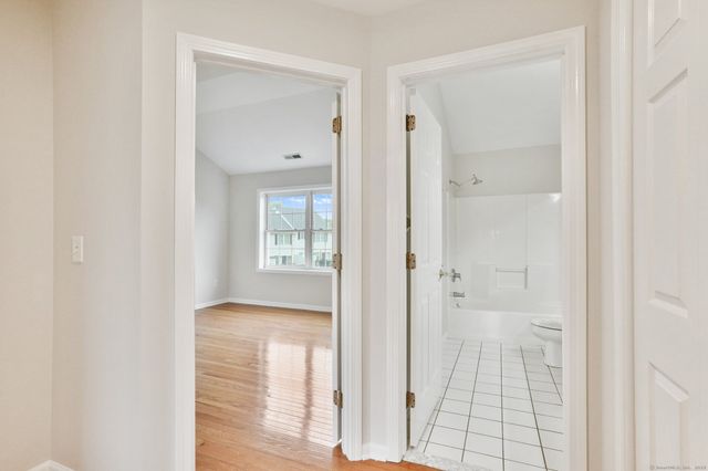 1802 Pinnacle Way 1802, Danbury, CT 06811