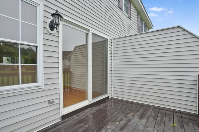 1802 Pinnacle Way 1802, Danbury, CT 06811