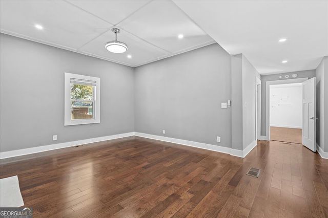 423 N White Street, Carrollton, GA 30117