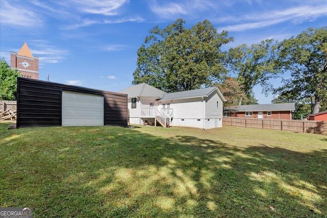 423 N White Street, Carrollton, GA 30117