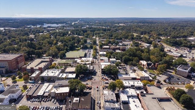 423 N White Street, Carrollton, GA 30117