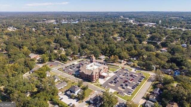 423 N White Street, Carrollton, GA 30117