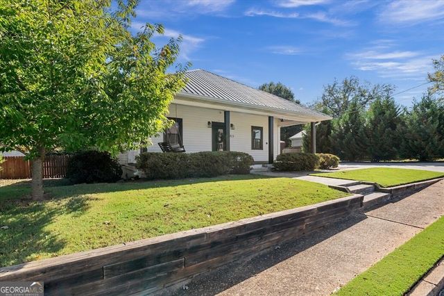 423 N White Street, Carrollton, GA 30117