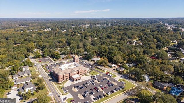 423 N White Street, Carrollton, GA 30117