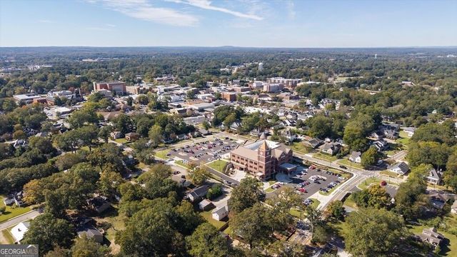 423 N White Street, Carrollton, GA 30117