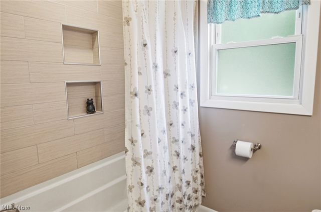 358 Mark Drive, Tallmadge, OH 44278