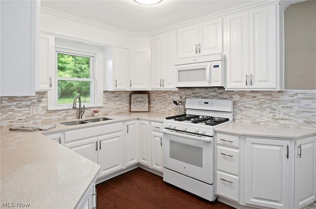 358 Mark Drive, Tallmadge, OH 44278
