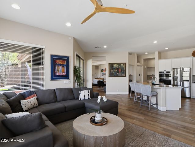 10604 E BUTHERUS Drive, Scottsdale, AZ 85255