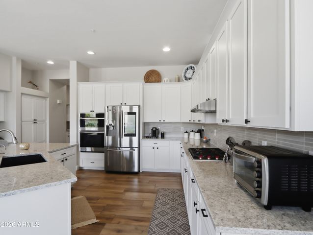 10604 E BUTHERUS Drive, Scottsdale, AZ 85255