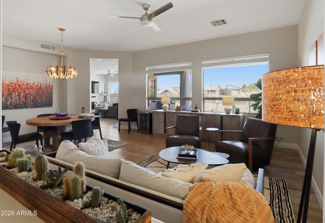 10604 E BUTHERUS Drive, Scottsdale, AZ 85255