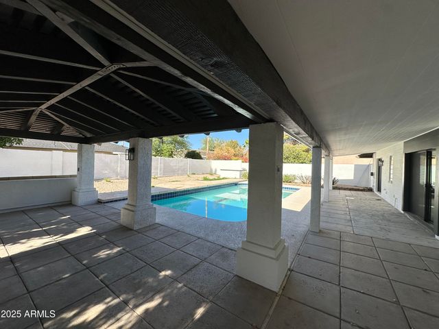 6712 E BEVERLY Lane, Scottsdale, AZ 85254