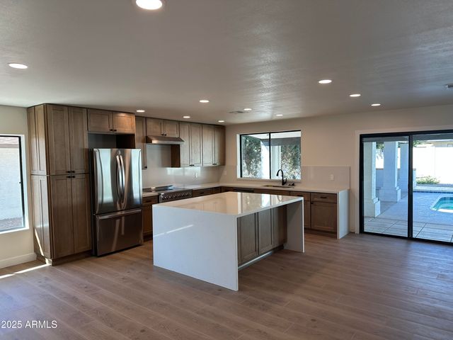 6712 E BEVERLY Lane, Scottsdale, AZ 85254