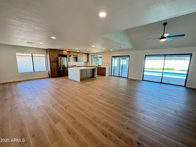 6712 E BEVERLY Lane, Scottsdale, AZ 85254