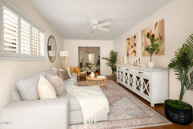 1587 N Harding Avenue, Pasadena, CA 91104