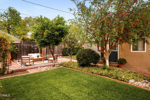 1587 N Harding Avenue, Pasadena, CA 91104