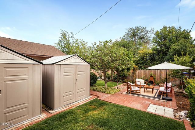 1587 N Harding Avenue, Pasadena, CA 91104