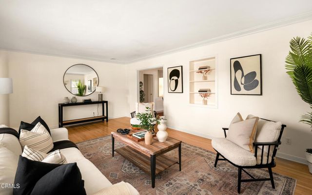 1587 N Harding Avenue, Pasadena, CA 91104