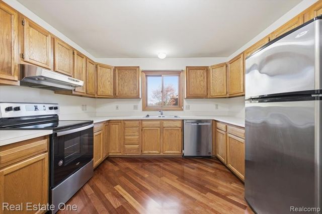 2251 Crystal Drive, Rochester Hills, MI 48309